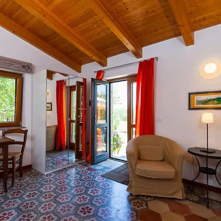 Tiny-house Im Olivenhain - 1km Zum Strand- Cilentissimo Dom wakacyjny Castellabate